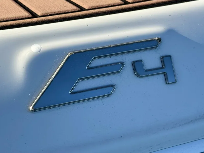 Slide: The Image of Crownline Boats Eclipse E4 2016 - 5974303