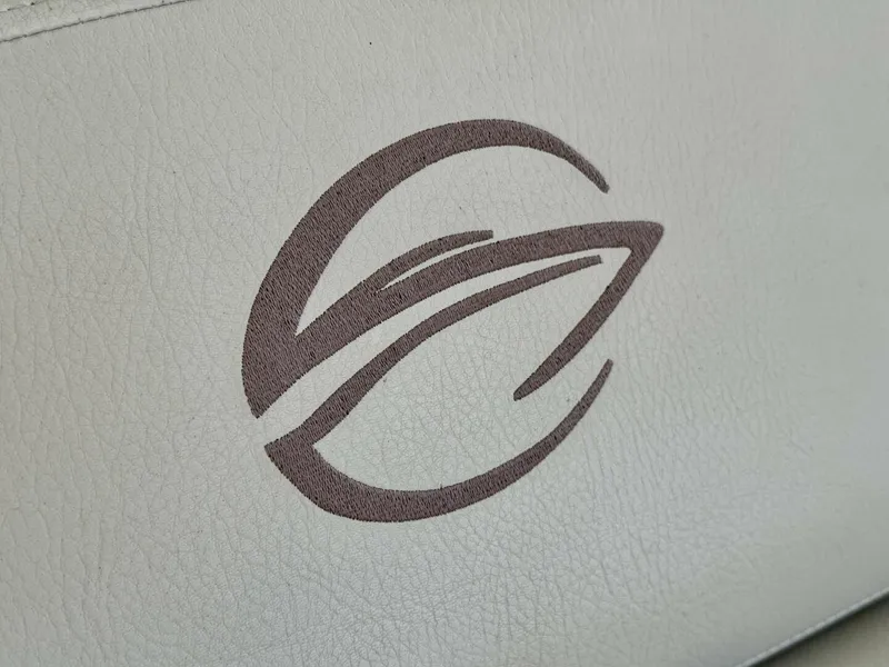 Slide: The Image of Crownline Boats Eclipse E4 2016 - 5974305