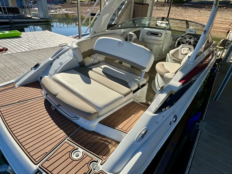 Slide: The Image of Crownline Boats Eclipse E4 2016 - 5974151