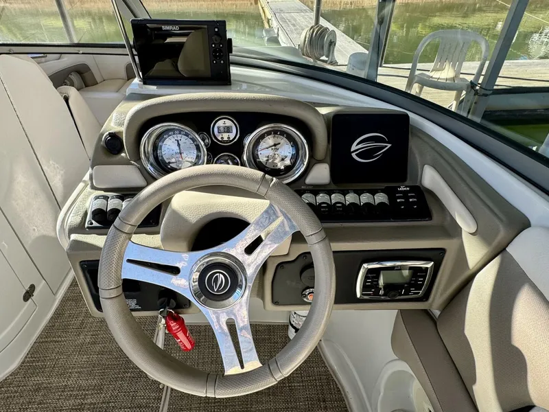 Slide: The Image of Crownline Boats Eclipse E4 2016 - 5974161