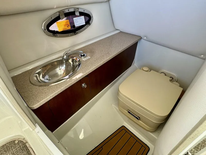 Slide: The Image of Crownline Boats Eclipse E4 2016 - 5974172