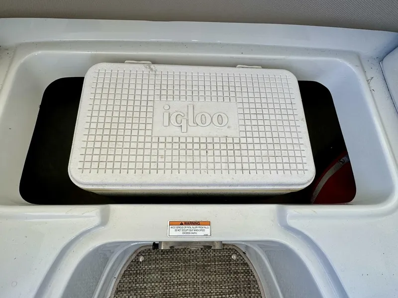 Slide: The Image of Crownline Boats Eclipse E4 2016 - 5974183