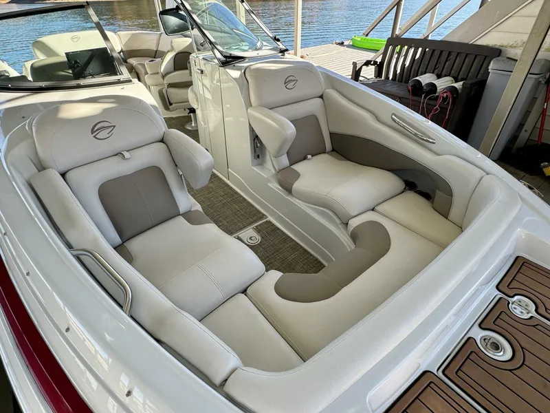 Slide: The Image of Crownline Boats Eclipse E4 2016 - 5974188