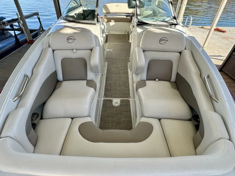 Slide: The Image of Crownline Boats Eclipse E4 2016 - 5974189