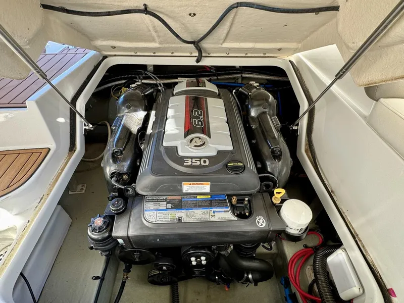 Slide: The Image of Crownline Boats Eclipse E4 2016 - 5974210