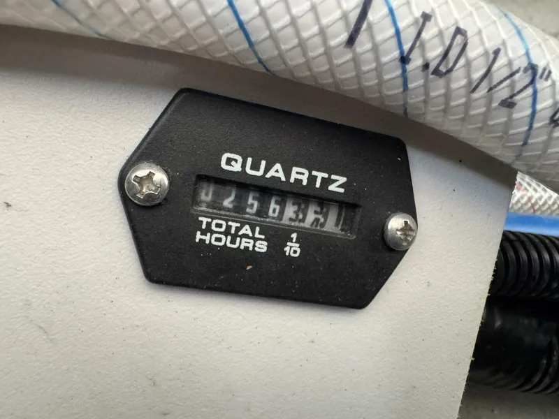 Slide: The Image of Crownline Boats Eclipse E4 2016 - 5974212