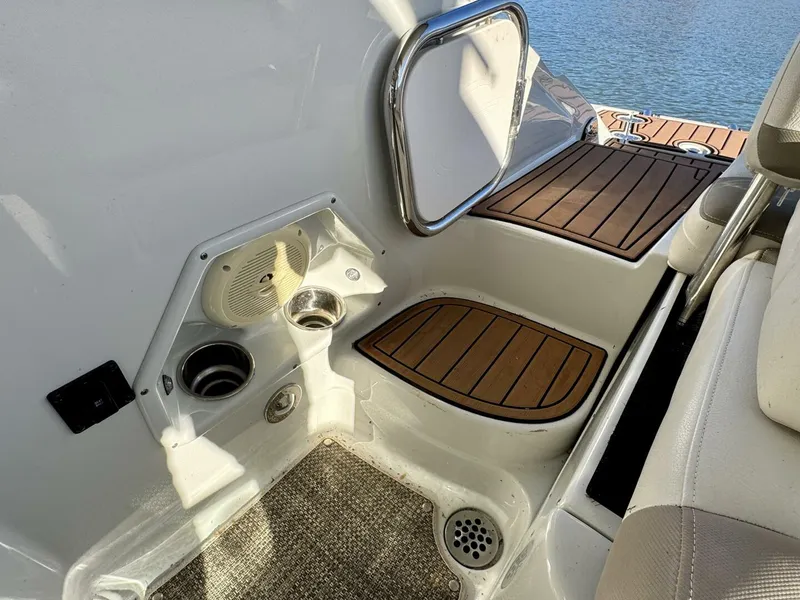 Slide: The Image of Crownline Boats Eclipse E4 2016 - 5974215