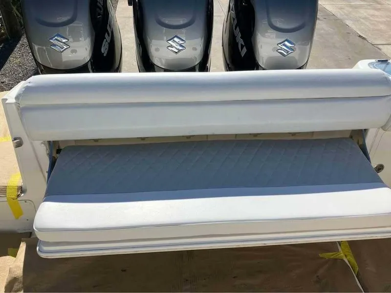 Slide: The Image of Boston Whaler 350 Outrage 2016 - 5884733