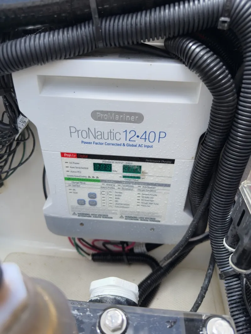 Slide: The Image of Boston Whaler 350 Outrage 2016 - 6036322