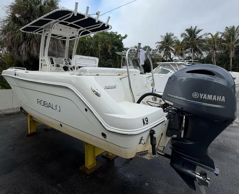 Slide: The Image of Robalo R222 2015 - 5885273