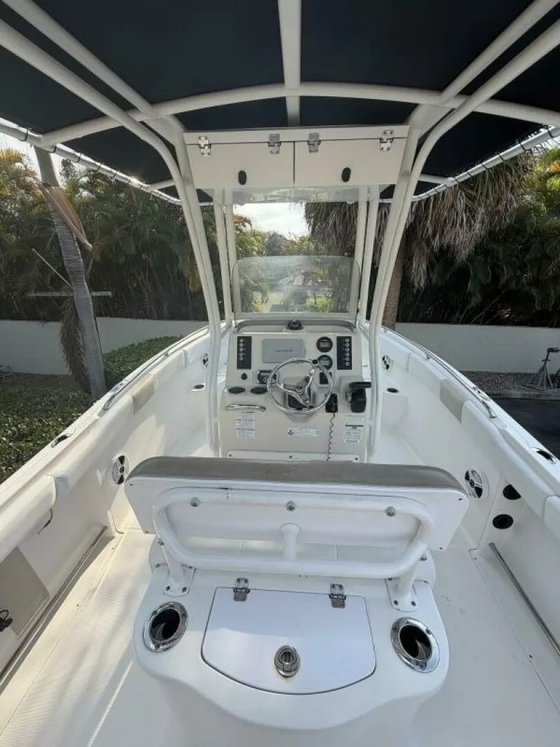 Slide: The Image of Robalo R222 2015 - 5885277