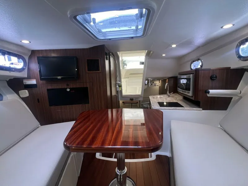 Slide: The Image of Pursuit 34 AUDACIOUS - Interior 2020 Pursuit 34 AUDACIOUS - 5885314