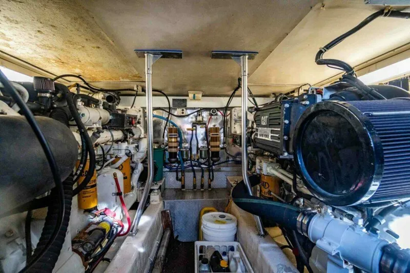 Slide: The Image of Ocean Yachts 56 TUNAR - Engine Room  1999 Ocean Yachts 56 TUNAR - 5896237