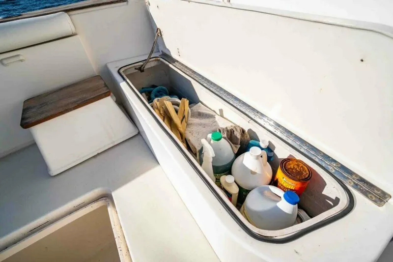 Slide: The Image of Ocean Yachts 56 TUNAR - Cockpit  1999 Ocean Yachts 56 TUNAR - 5896246