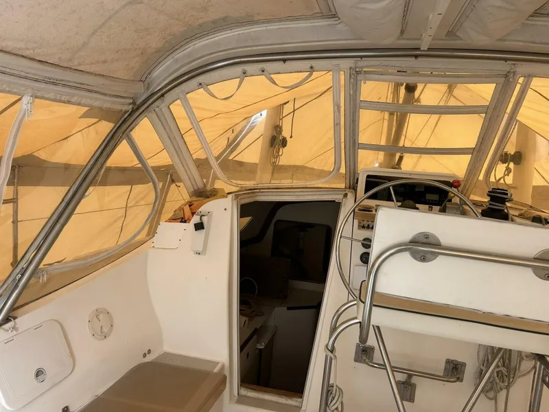 Slide: The Image of 1991 Tillotson-Pearson Manta - 5908687