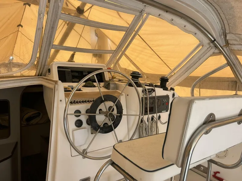 Slide: The Image of 1991 Tillotson-Pearson Manta - 5908686