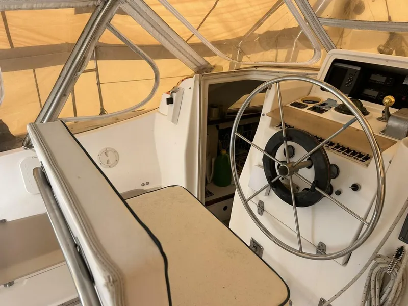 Slide: The Image of 1991 Tillotson-Pearson Manta - 5908689