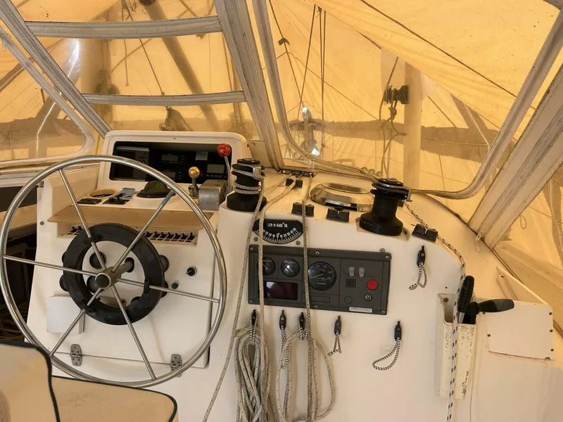 Slide: The Image of 1991 Tillotson-Pearson Manta - 5908688