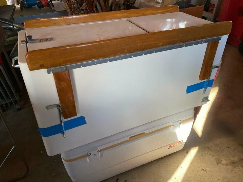 Slide: The Image of 1991 Tillotson-Pearson Manta - 5909166