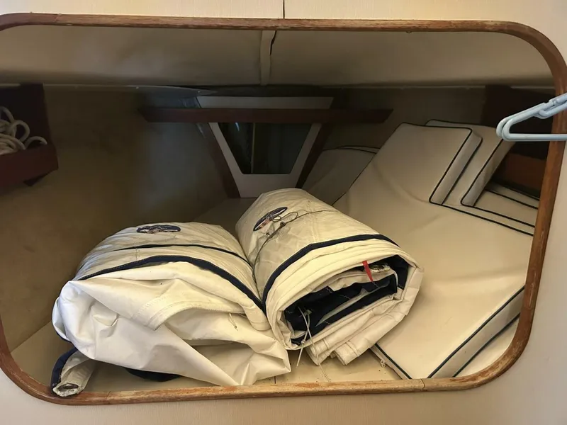 Slide: The Image of 1991 Tillotson-Pearson Manta - 5908703