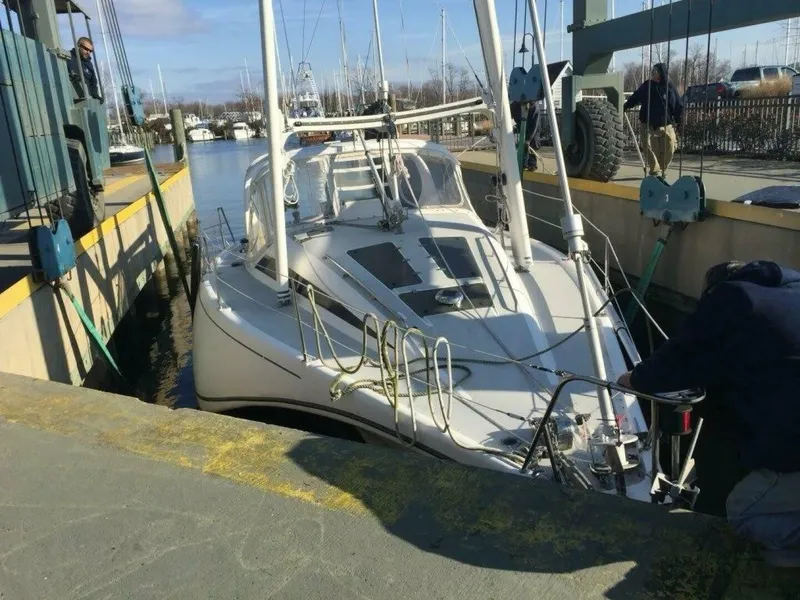 Slide: The Image of 1991 Tillotson-Pearson Manta - 5909165