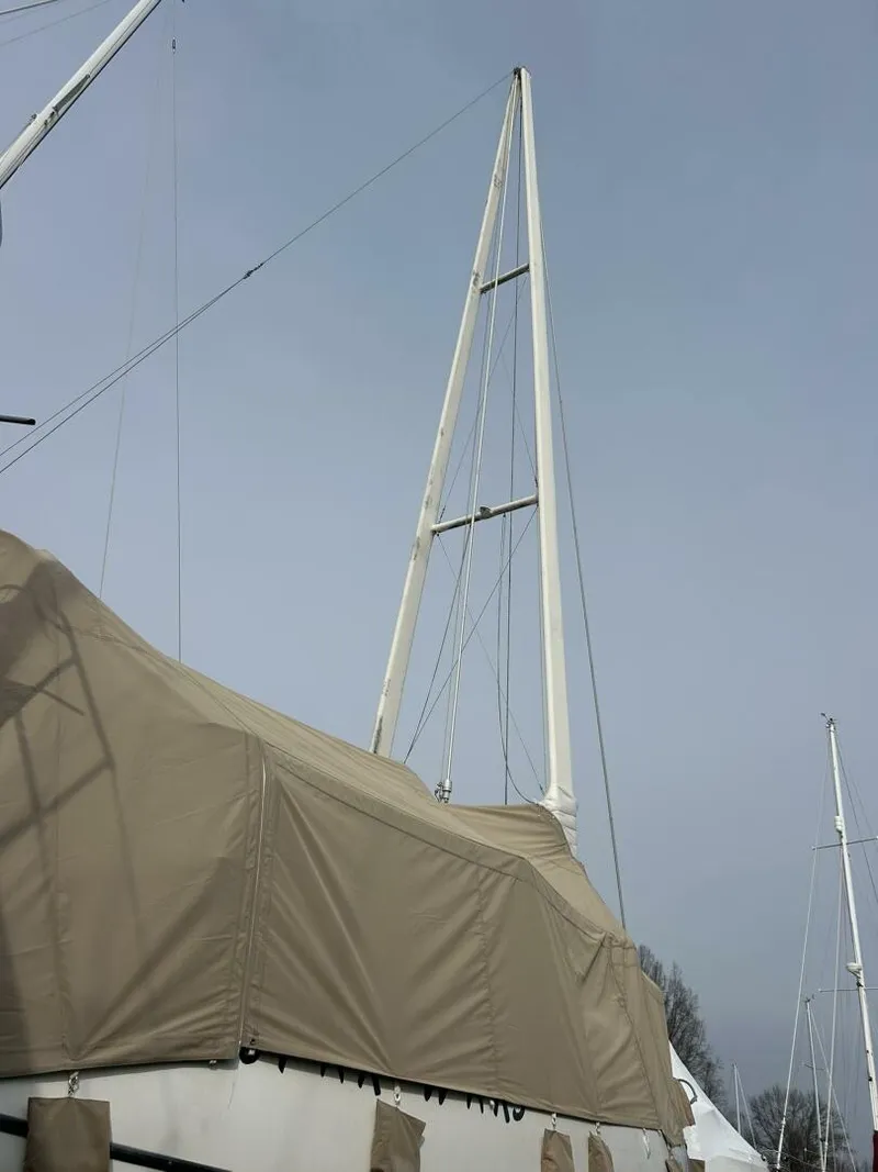 Slide: The Image of 1991 Tillotson-Pearson Manta - 5908680