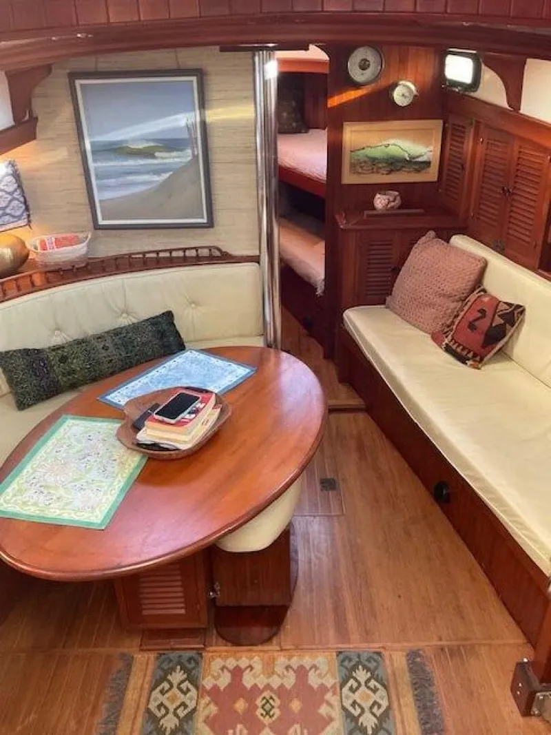 Slide: The Image of V42 Salon - 5920582