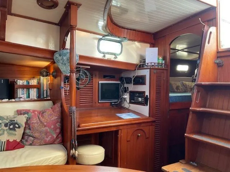 Slide: The Image of V42 Nav - 5920570