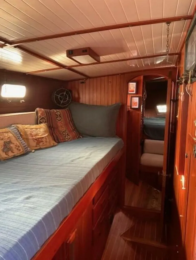 Slide: The Image of V2 STBD Berth - 5920561