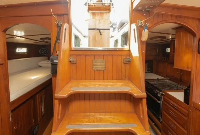 Slide: The Image of V42 Companionway - 5920584