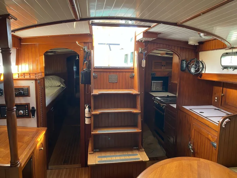 Slide: The Image of Blue Water Vagabond 42 Center Cockpit 1983 - 5885582