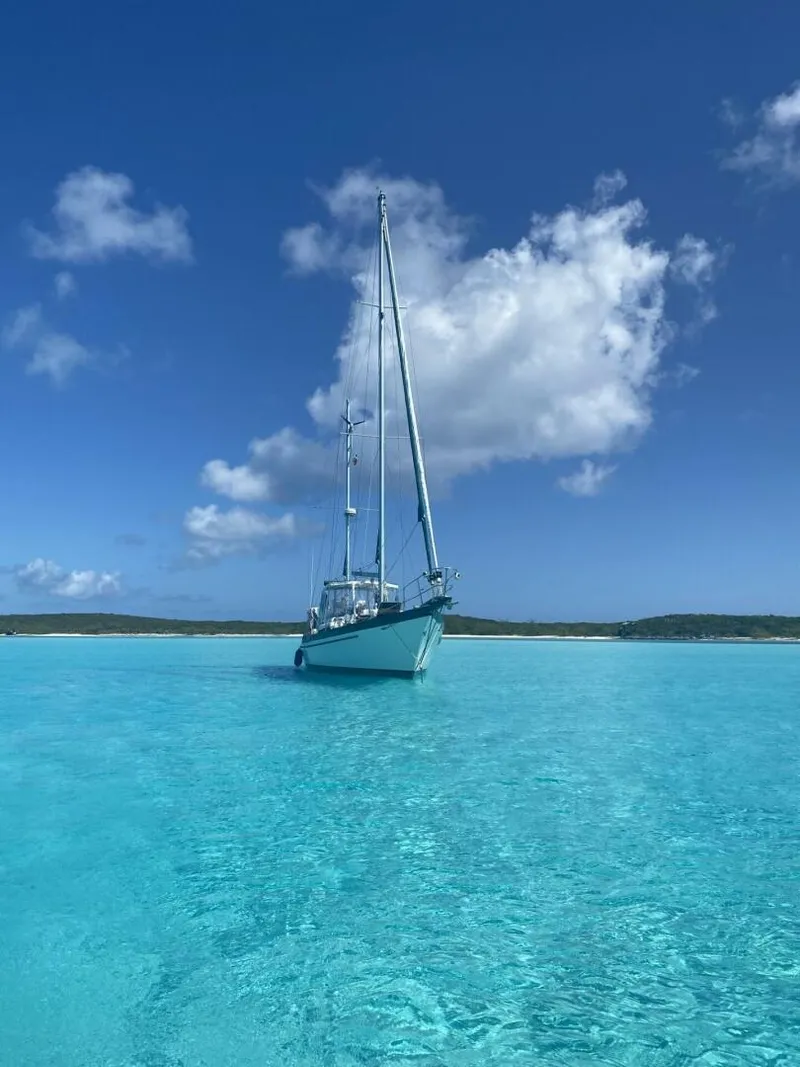 Slide: The Image of Blue Water Vagabond 42 Center Cockpit 1983 - 5923558