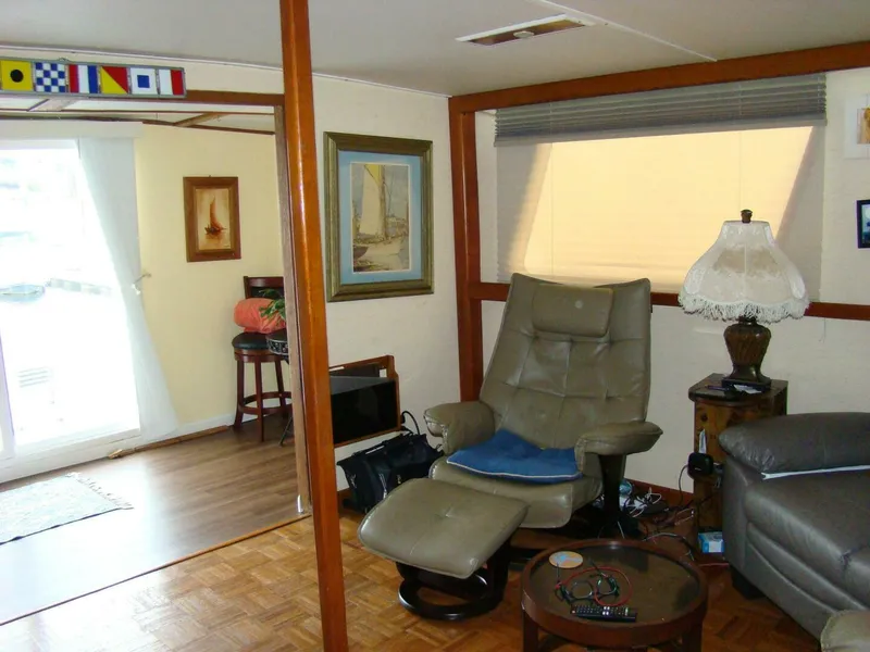 Slide: The Image of Custom Trawler 1991 - 5885832