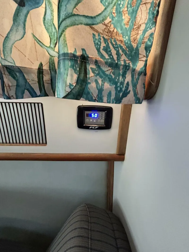 Slide: The Image of Sea Ray 340 Sundancer 1989 - 5885923