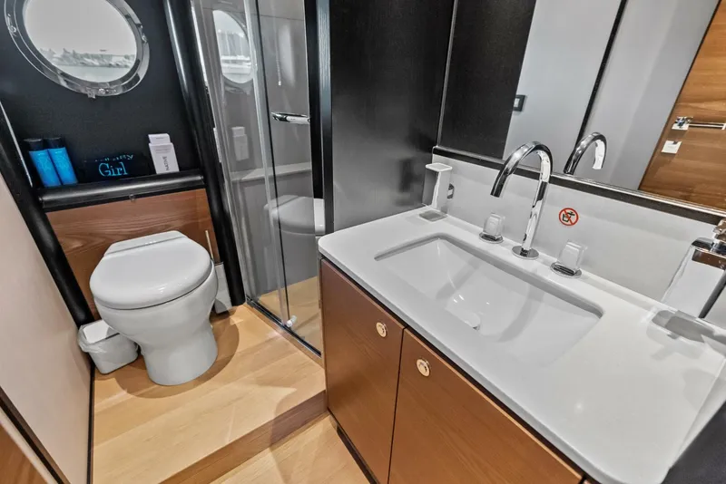 Slide: The Image of Absolute 75 Navetta 2025 - 5911156