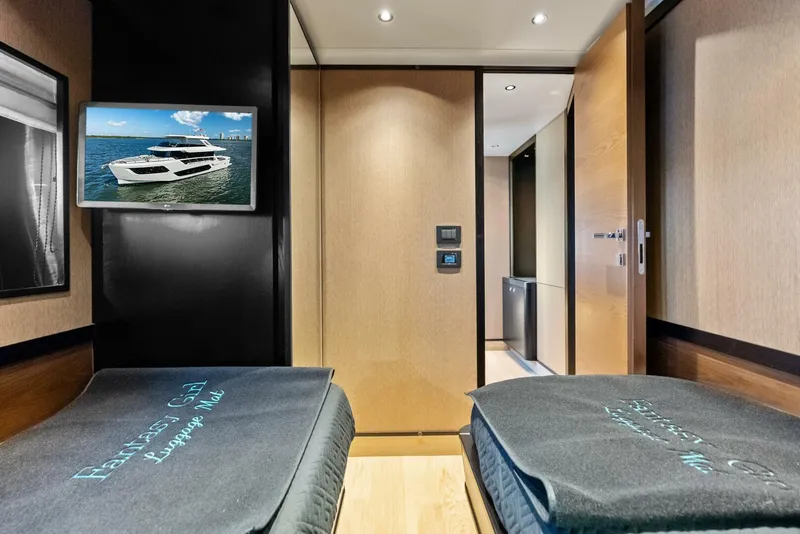 Slide: The Image of Absolute 75 Navetta 2025 - 5911155