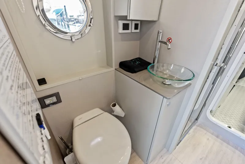 Slide: The Image of Absolute 75 Navetta 2025 - 5911134