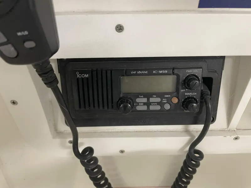 Slide: The Image of Boston Whaler 280 Conquest 2000 - 5885940