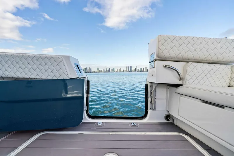 Slide: The Image of HCB 42 Lujo 2023 - 5886281