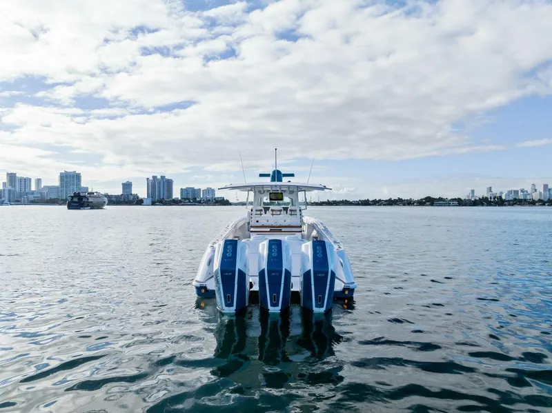 Slide: The Image of HCB 42 Lujo 2023 - 5886273