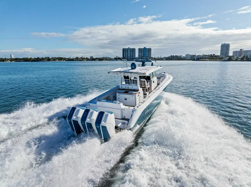 Slide: The Image of HCB 42 Lujo 2023 - 5886277