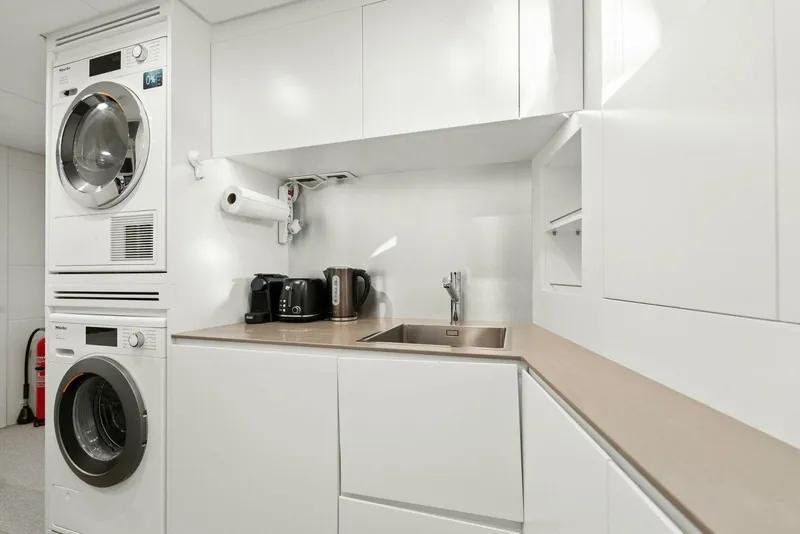 Slide: The Image of Pershing GTX Motoryacht 2023 - 5886934