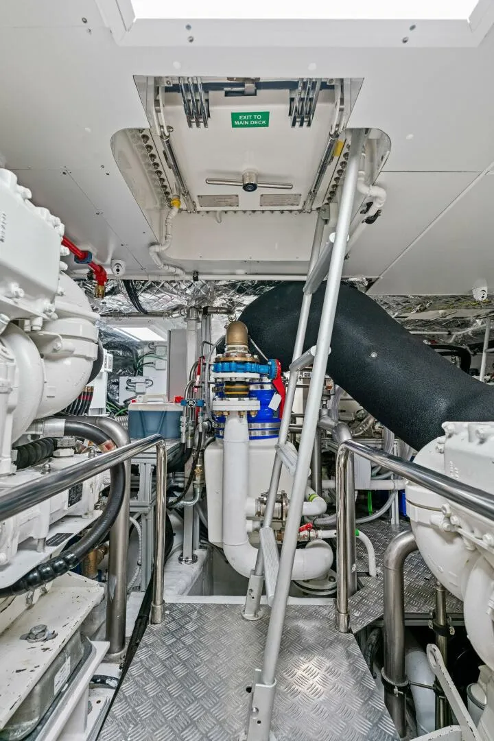 Slide: The Image of Pershing GTX Motoryacht 2023 - 5886945