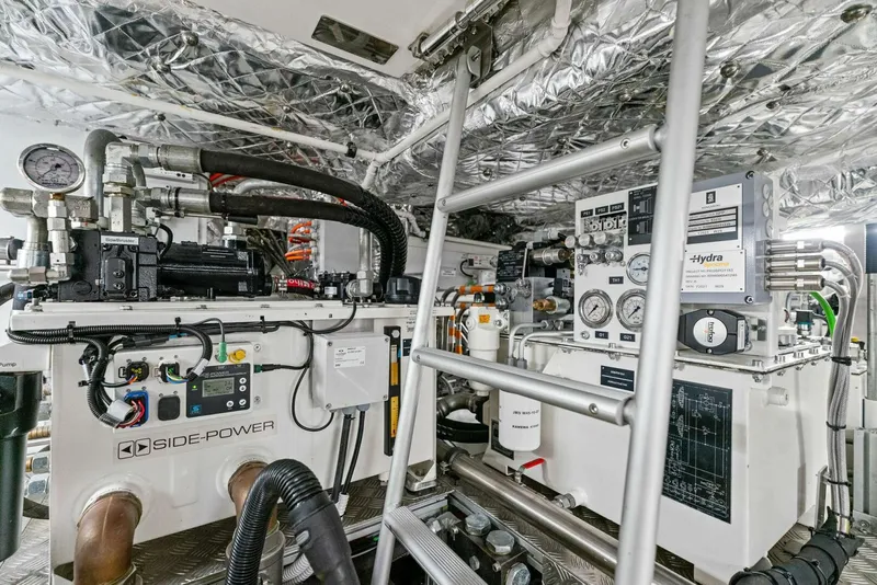 Slide: The Image of Pershing GTX Motoryacht 2023 - 5886949