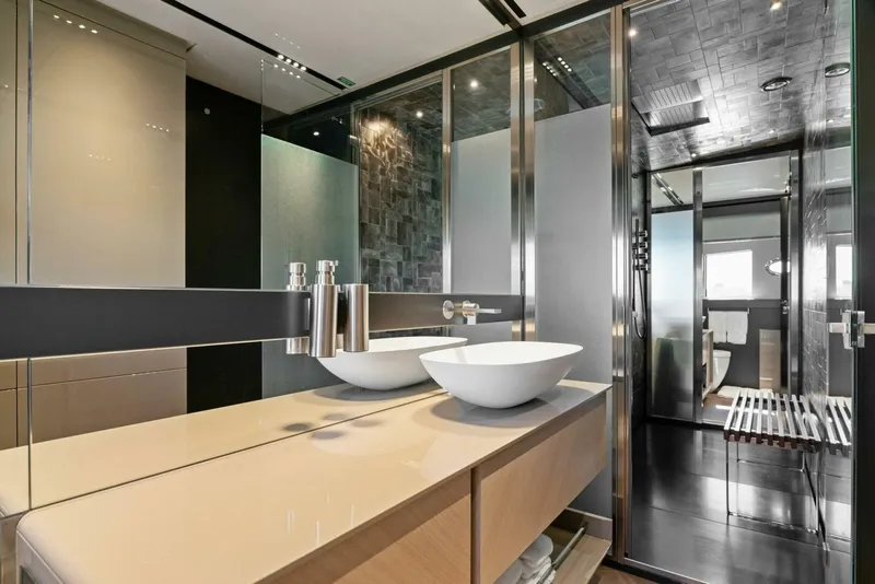 Slide: The Image of Pershing GTX Motoryacht 2023 - 5886874