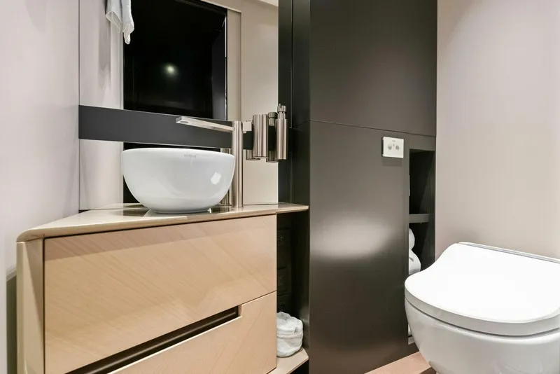 Slide: The Image of Pershing GTX Motoryacht 2023 - 5886887