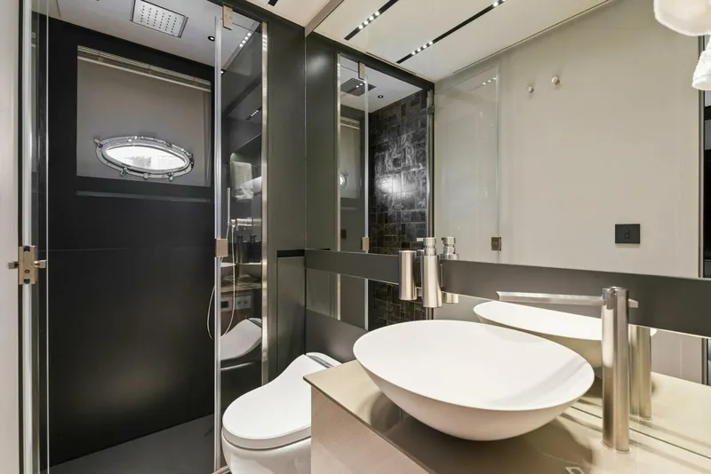 Slide: The Image of Pershing GTX Motoryacht 2023 - 5886918