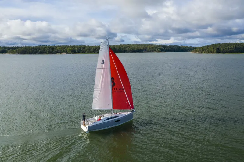 Slide: The Image of Beneteau Oceanis 30.1 2027 - 5886576