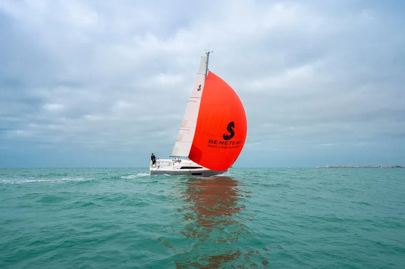 Slide: The Image of Beneteau Oceanis 30.1 2027 - 5886579