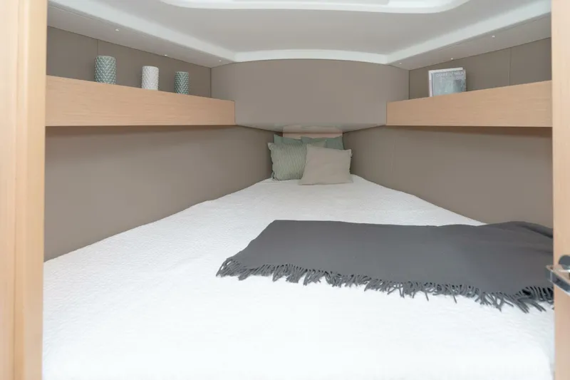 Slide: The Image of Beneteau Oceanis 30.1 2027 - 5886456